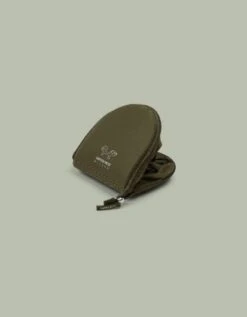 United Pets Lazy Dog Bag, Green -Pet Supplies-Dogs Shop it lazy dog bag 2420 HD 1 267254e4 05a5 45e7 a115 d22f2a3f981a 637f47c77f697 g